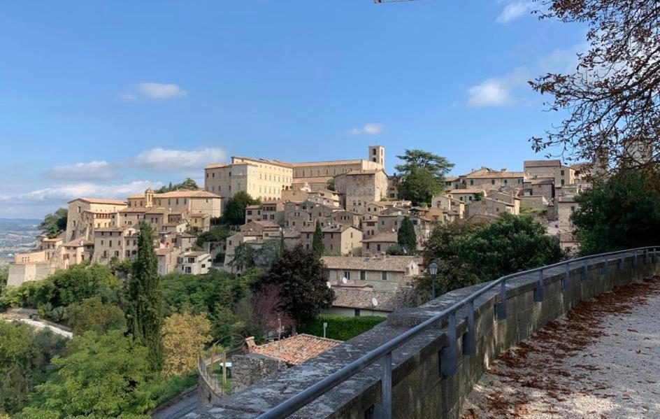 Il Rifugio Dell' Artista Todi Exterior foto